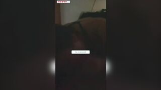 Dùng roi vỗ vào mông em gái xinh