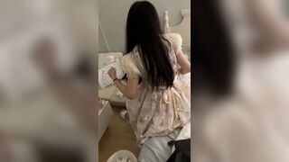 Đưa con em họ đi chơi rồi đưa luôn nó vào khách sạn địt luôn