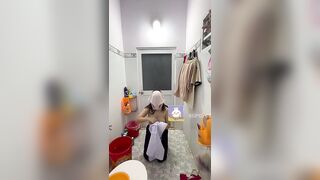 Học sinh mới nhú Việt hơi mũm mĩm
