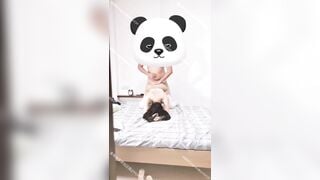 Quay lén em học sinh xinh đẹp thiếu tiền đi bán dâm cho ô chú trung niên đụ tung lồn
