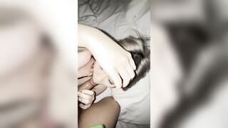 E rau dăm vú bự bị a bạo dâm cỡ v mà vẫn nứng lồn nằm xoa vú ngậm cặc a #4