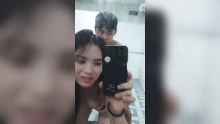 Con vợ ông nào dăm quá thế Ck đi làm, vợ ở trọ doggy bởi a hàng xóm