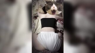 bé ngon quá anh đè ra chịch luôn khỏi cởi luôn