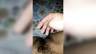 Sướng cùng trái dưa chuột trong nhà tắm