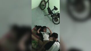 Quay Lén Thằng Bạn Dẫn Ny Về Phòng Địt Nhau