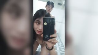 Cafe chòi miền tây, Djt e Sinh viên Vú To Loli, Khẩu dâm lút cán trước gương tê lồn