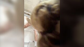 Cô gái phát hiện cặp đôi lén đụ ở wc nữ