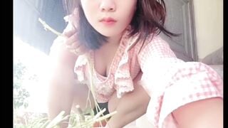 Chén em nhân viên TGDD bình dương xinh xắn