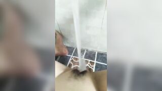 2k9 thủ dâm bằng nước sẵn rửa lồn luông (p2)