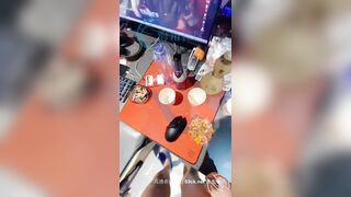Chú dâm biến thái gạ cô cháu gái ngây thơ sang nhà nhậu say sĩn rồi đè e ra đụ cả đêm