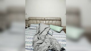 Em rau chubby vú to lồn múp dạng háng banh lồn cho trai xem