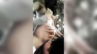 Đi chơi nứng lồn quá đè người yêu ra bắt bú lồn cho bớt nứng