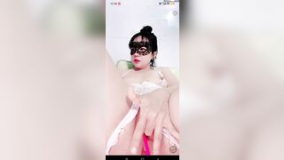 Em Gái lồn múp ở nhà live app sướng chảy nước lồn