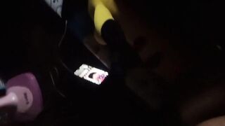 Chồng gọi video thì bảo đang ngủ nhưng thực ra có thằng khác đang đụ ở sau đít.