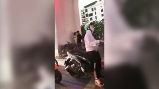 cặp đôi nứng lồn đụ nhau ngay ngoài đường ở hà nội