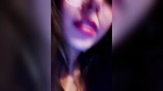Em kính cận public ra đường thủ dâm