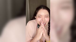 Em nó xinh lại dâm vú to lồn ngon live ap dâm đãng