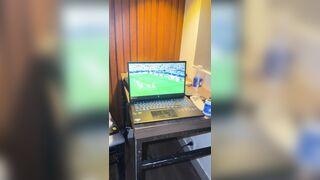 buồn tình nên rũ mình đi nhậu , nhậu xong vô khách sạn