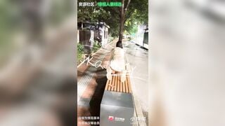 E teen mình dây dâm đãng lột đồ khỏa thân show hàng bú cu a giữa đường phố đông đúc