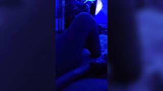 Chịch sưng lồn bé sgbb mẫu ảnh sinh viên NEU ngon đét - phần 3