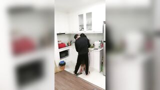 gạ chịch bà chị họ chị có chống cự nhưng không đáng kể