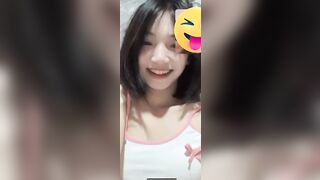 Thảo Trang 2k4 xinh gái mà ngu bị thằng bạn trai lừa show vú