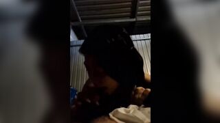 Bắt em nhân viên cà phê chòi bú cu