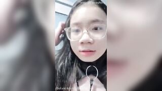 Mới lớn mà dâm thế này rồi