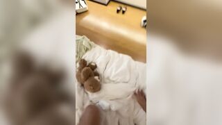 Nhỏ e họ loli mới đi học về bị a dẫn vào ks đụ liên tục bóp cổ sướng chịu k nổi #1