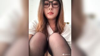 Gái xih chubby mông to lồn múp lắm lông thủ dâm trên live phần 2