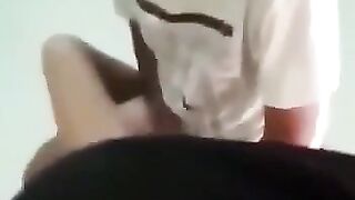 Em học sinh 2k9 chơi bời bỏ học bị đụ tập thể trong nhà nghỉ.