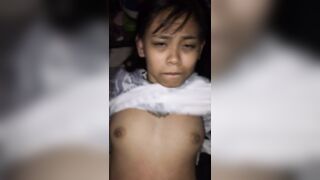 Nhà có bé em họ loli ngon dâm hay nứng lồn nên ngày nào cũng đè ra địt trần em #4