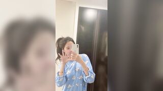Em Gái Mới Lớn show hàng trước gương xem mà muốn đè ra địt nứng vl