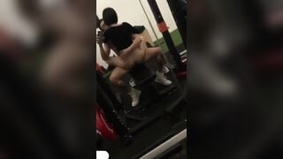 Cho tình nhân đi tập gym thì bị thằng pt nó thịt luôn