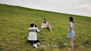 Chụp ảnh khỏa thân public
