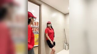 Siêu Thị WinMart bé nhân viên lồn nhiều nước vừa làm vừa bán quạt - phần 62