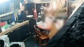 Những góc quay khác nhau của sư chủ trì thấy lan đụ phật tử có chồng tại chùa.