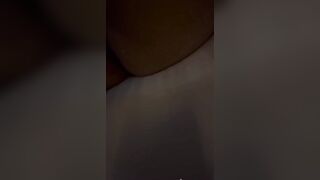 Tuột quần cho anh họ thủ dâm