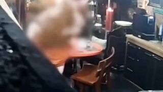 Cammera giám sát quay lén cảnh thầy chùa lén lút đưa bạn gái về chùa đụ mọi lúc.