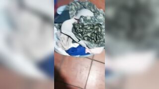 Trộm quần lót chưa giặt của bà chị 2k3 thơm vãi đái
