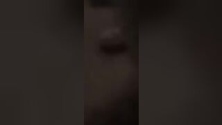 Em quay video như vậy vợ anh biết thì sao