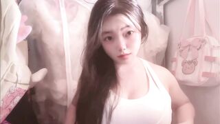Mặt baby body vú to lồn múp dâm vô đối