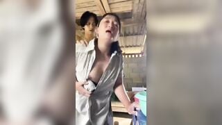 Thằng cháu họ chưa vợ mỗi lần nứng đều qua xin dì út mà lần nào dì cũng cho đụ.