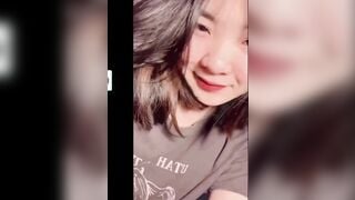 Doggy em học sinh nữ love 11 mặt dâm trên sàn