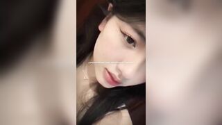 Full clip e Hoàng Khánh Linh xinh cực dâm show clip trên fb móc lồn rên rỉ cực dâm #2