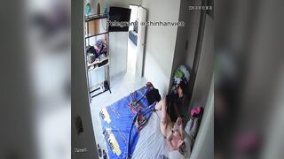 Hack Camera Bà Mẹ Đang Call Sex Bị Con Trai Phát Hiện