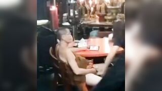 Sư thầy nứng cặc xem sex rồi sục cặc, đụ loạn luân em gái họ làm công quả ở chùa.