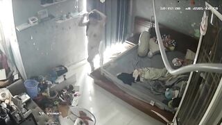 Đặt lén cammera giám sát để nhìn lồn ngắm đít chị vợ thay đồ mỗi ngày.