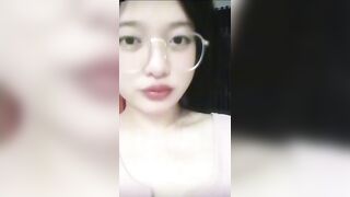 Phim sex em ghẹ vú bự lồn đầy nước