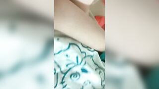 Teen Trung Quốc loly xinh bím hồng thủ dâm P2